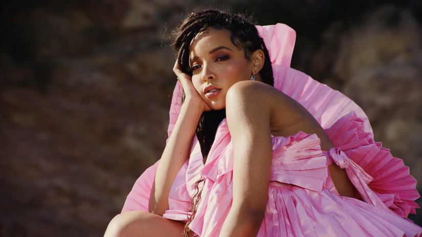 TINASHE "Pasadena" (ft. Buddy) | Micaiah Carter